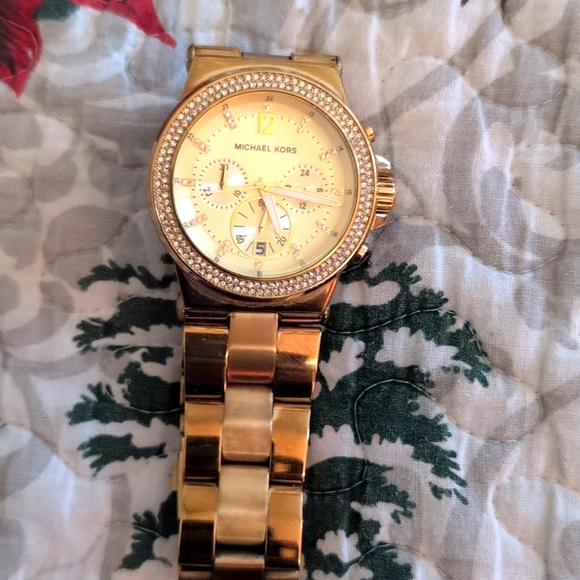 Men's Michael Kors Watch - Picture 3 of 3